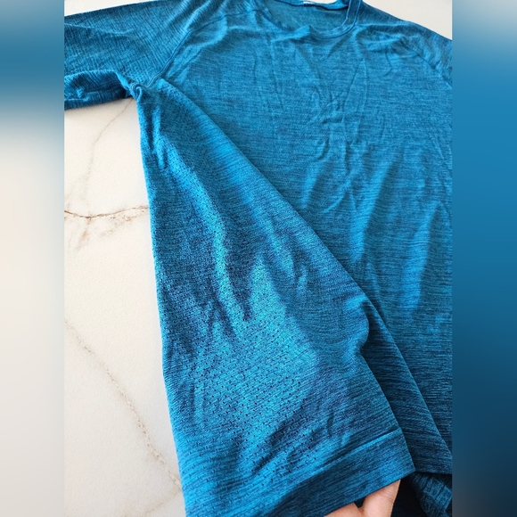 Lululemon Men’s Blue Metal Vent Breathe Short Sleeve Tee Sz M - Picture 7 of 12